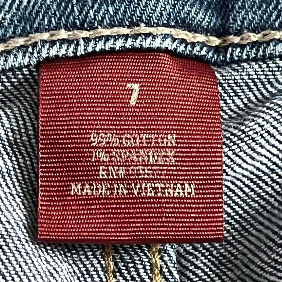 Arizona Jean Co Cuffed Denim Shorts Women's Size 7 Medium Wash Mid Rise Casual - Picture 3 of 5